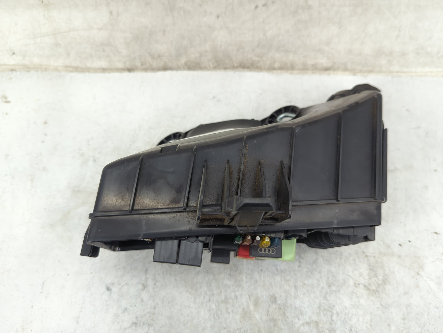 2015-2019 Volkswagen Golf Fusebox Fuse Box Panel Relay Module P/N:5Q0 907 361 C 6351-2835 Fits OEM Used Auto Parts - Oemused