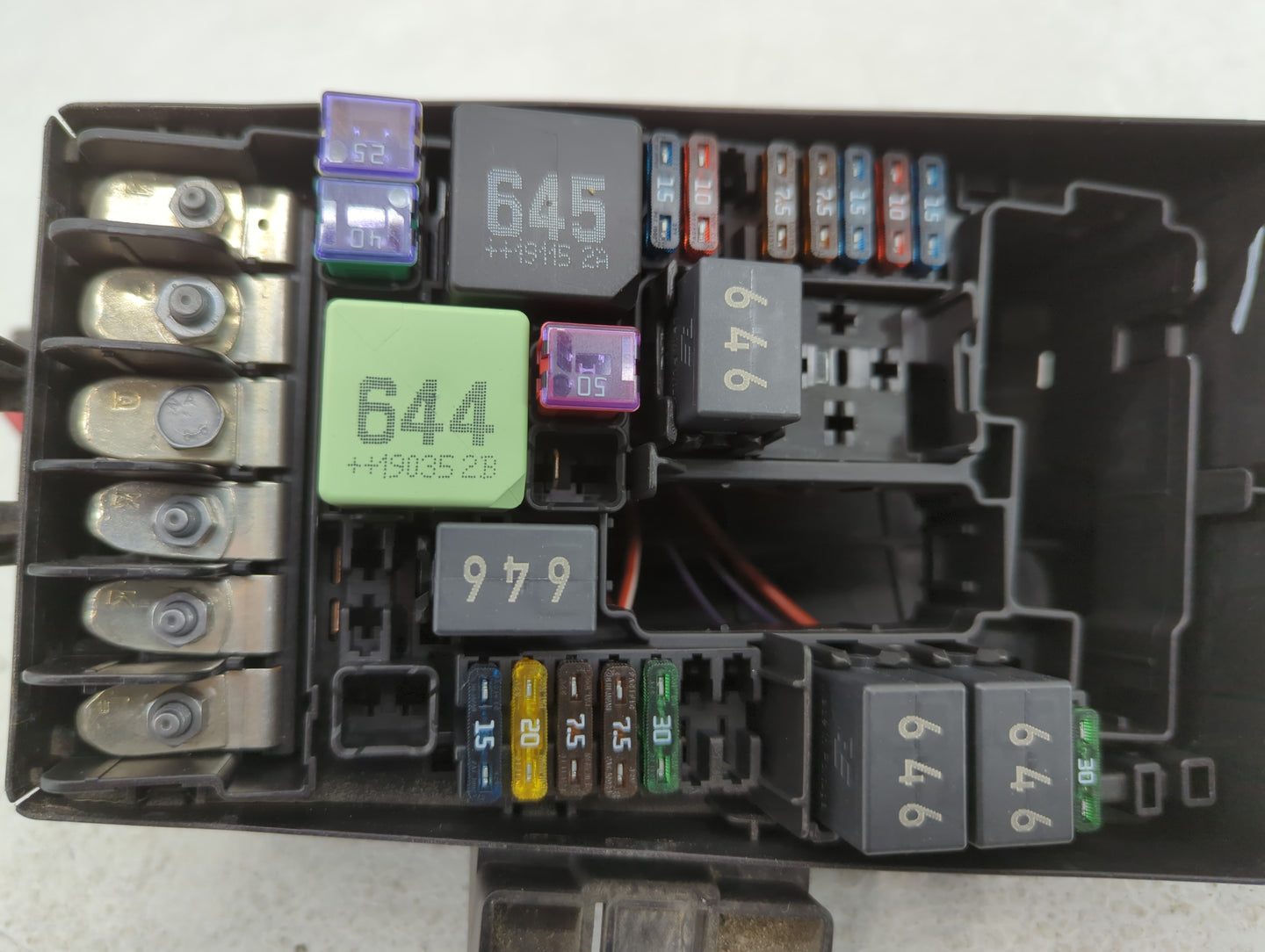 2015-2019 Volkswagen Golf Fusebox Fuse Box Panel Relay Module P/N:5Q0 907 361 D Fits Fits 2015 2016 2017 2018 2019 2020 2021