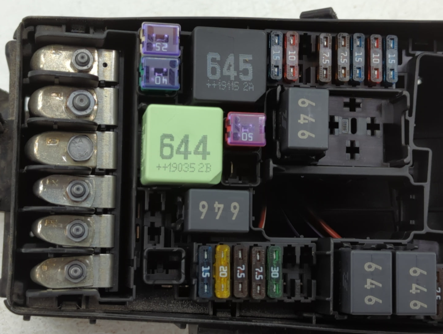 2015-2019 Volkswagen Golf Fusebox Fuse Box Panel Relay Module P/N:5Q0 907 361 D Fits Fits 2015 2016 2017 2018 2019 2020 2021