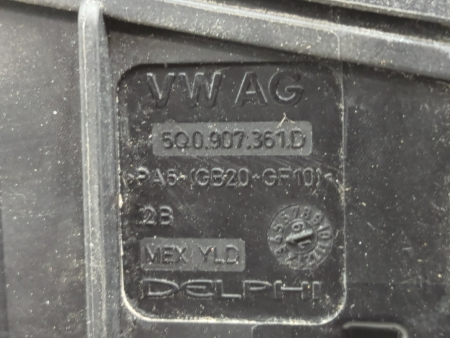 2015-2019 Volkswagen Golf Fusebox Fuse Box Panel Relay Module P/N:5Q0 907 361 D Fits Fits 2015 2016 2017 2018 2019 2020 2021