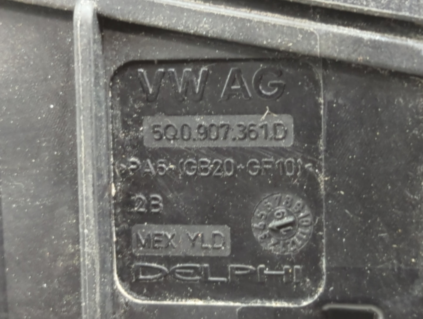 2015-2019 Volkswagen Golf Fusebox Fuse Box Panel Relay Module P/N:5Q0 907 361 D Fits Fits 2015 2016 2017 2018 2019 2020 2021