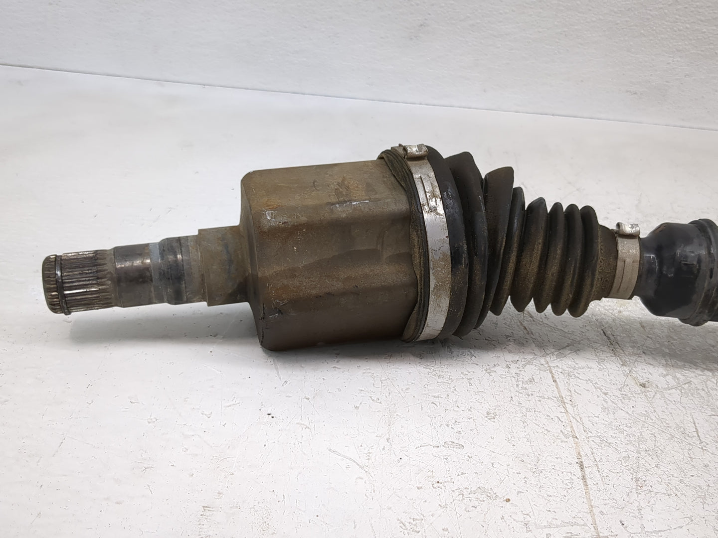 2019-2021 Volkswagen Jetta Axle Shaft Front Passenger Cv C/v - Oemusedautoparts1.com