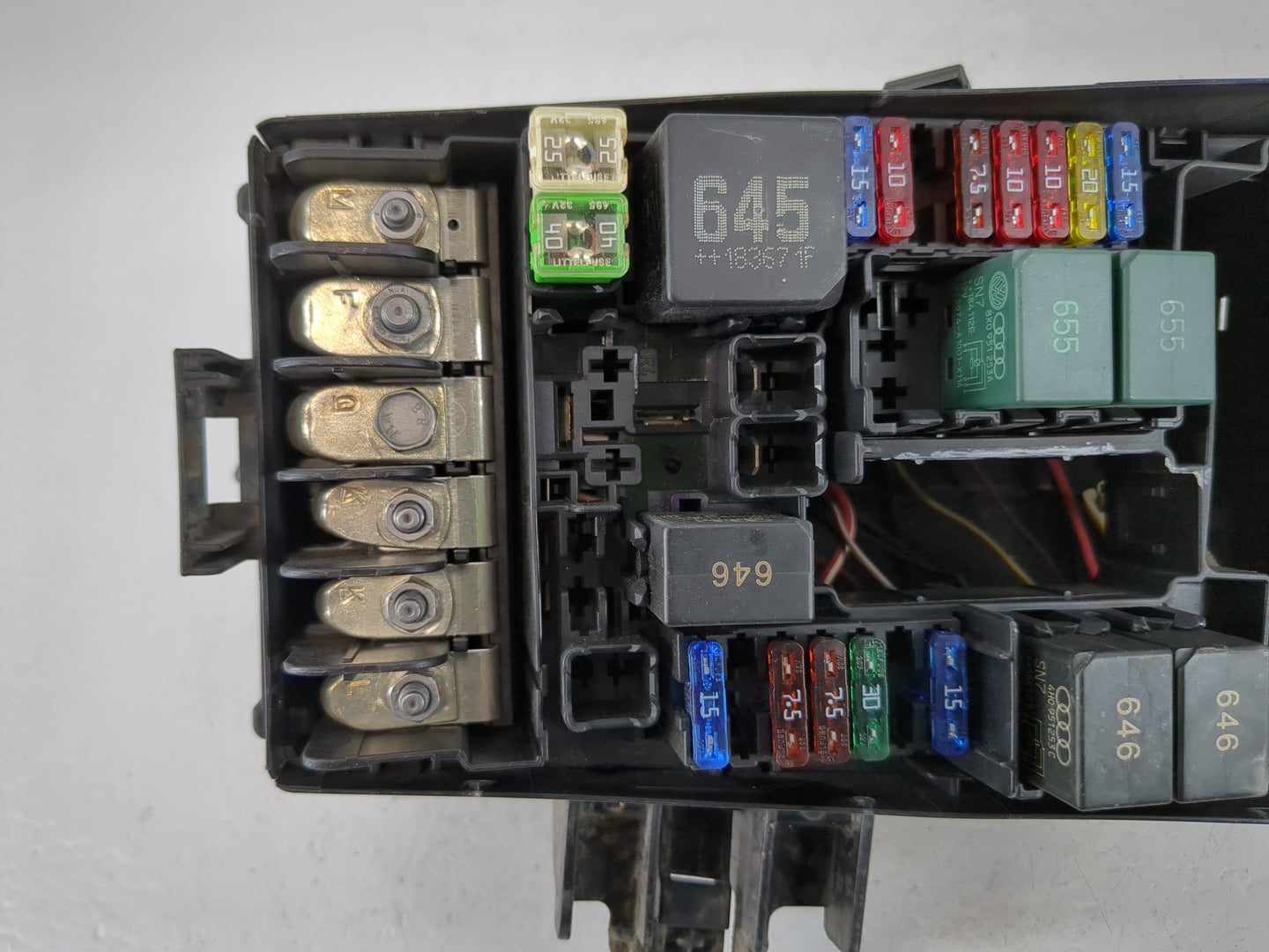 2019-2021 Volkswagen Jetta Fusebox Fuse Box Panel Relay Module P/N:TAB 016 331 AH Fits Fits 2019 2020 2021 OEM Used Auto Par