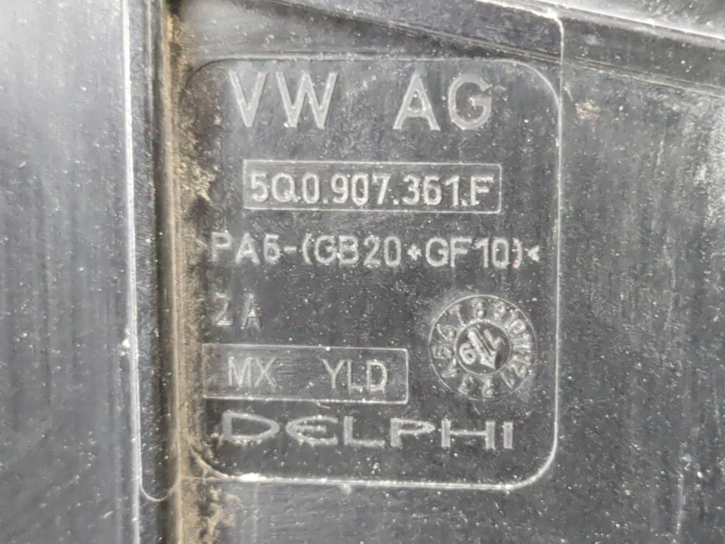 2019-2021 Volkswagen Jetta Fusebox Fuse Box Panel Relay Module P/N:TAB 016 331 AH Fits Fits 2019 2020 2021 OEM Used Auto Par