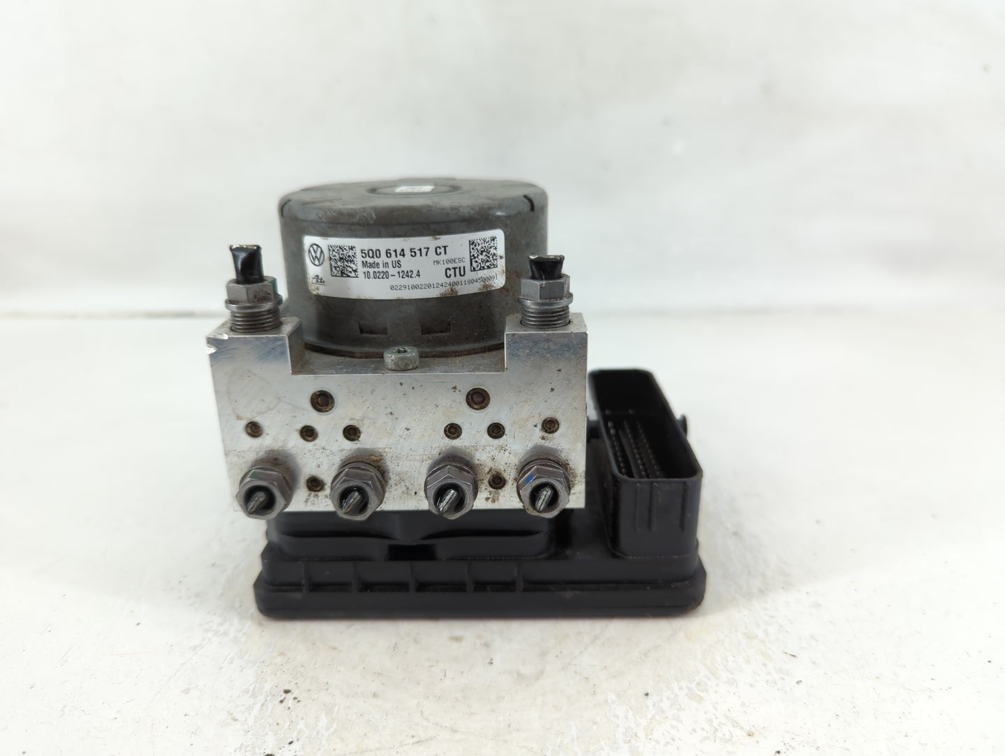 2019 Volkswagen Jetta ABS Pump Control Module Replacement P/N:5Q0 614 517 CT Fits OEM Used Auto Parts - Oemusedautoparts1.co