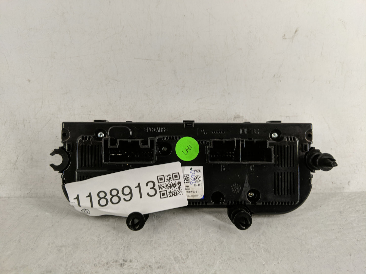 2019-2021 Volkswagen Jetta Climate Control Module Temperature AC/Heater Replacement P/N:5GM907426H Fits Fits 2019 2020 2021 