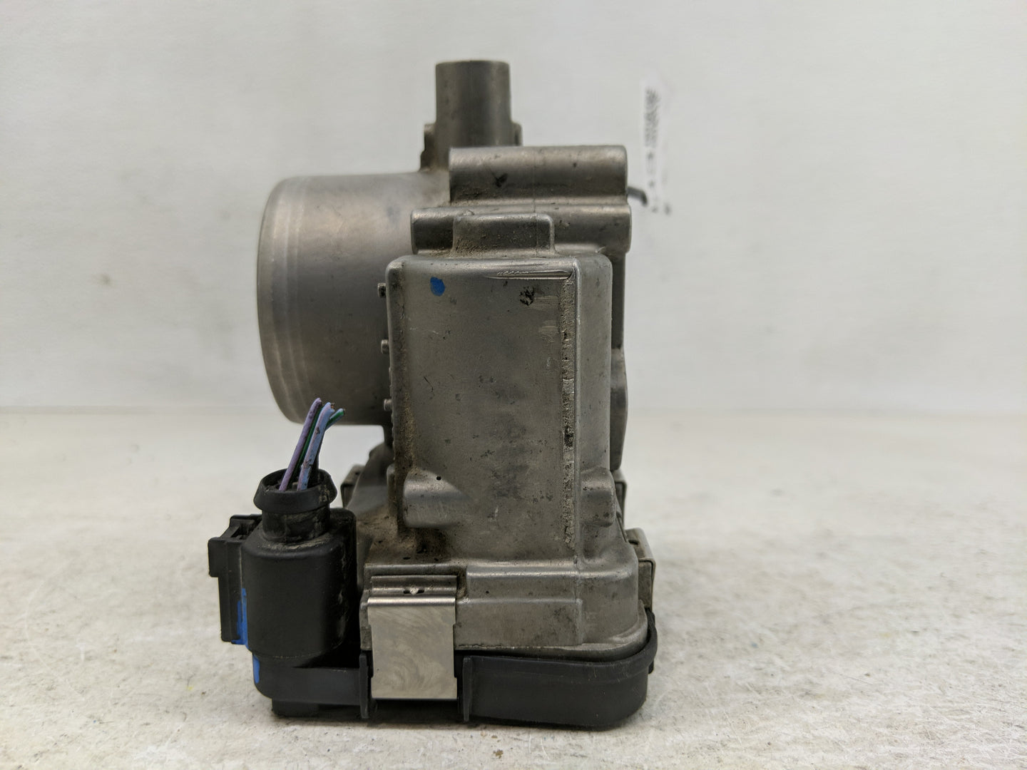 2019-2021 Volkswagen Jetta Throttle Body P/N:03F 133 062 Fits Fits 2016 2017 2018 2019 2020 2021 OEM Used Auto Parts - Oemus