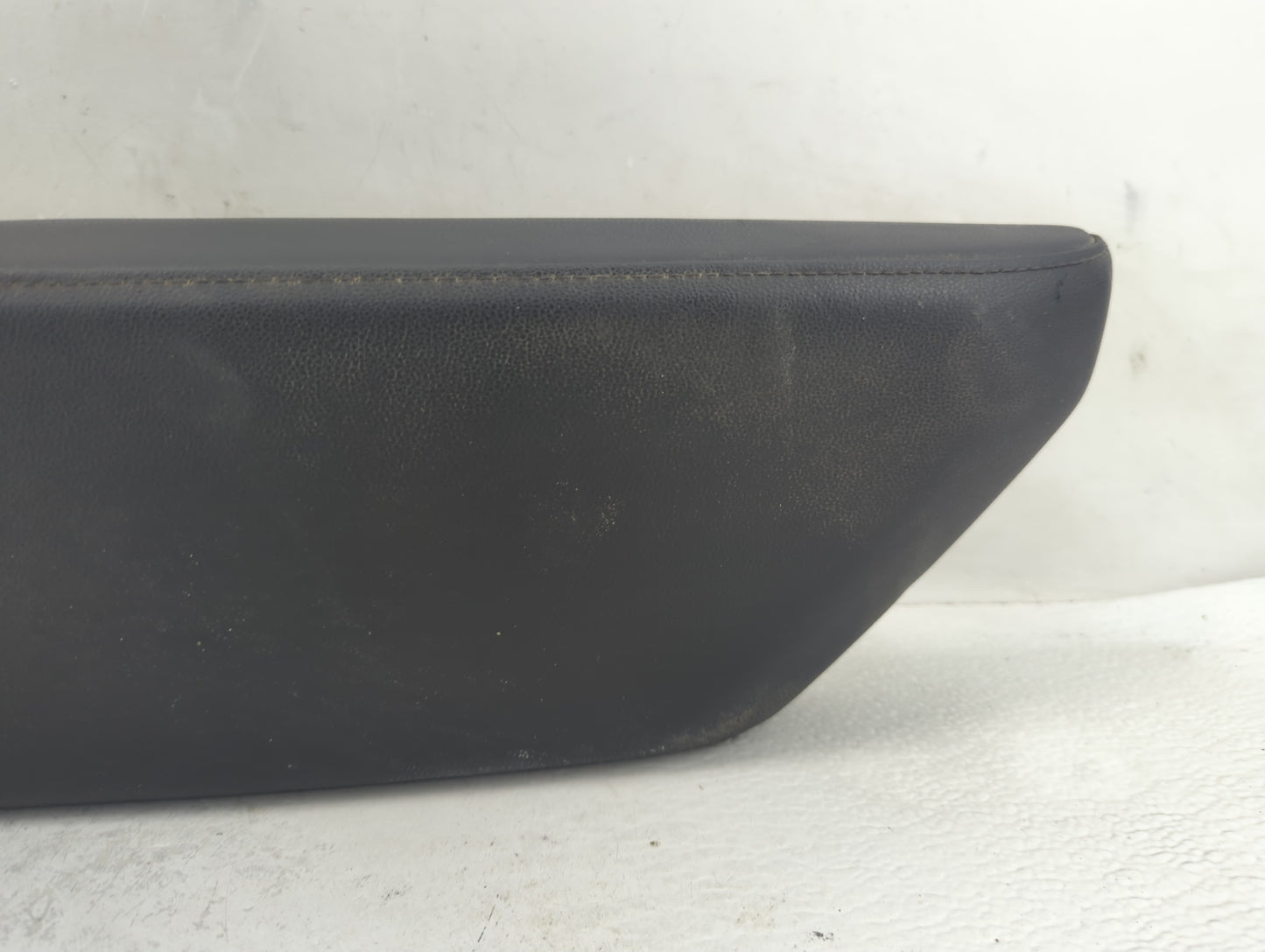 2019 Volkswagen Jetta Center Console Armrest Cover Lid Fits OEM Used Auto Parts - Oemusedautoparts1.com