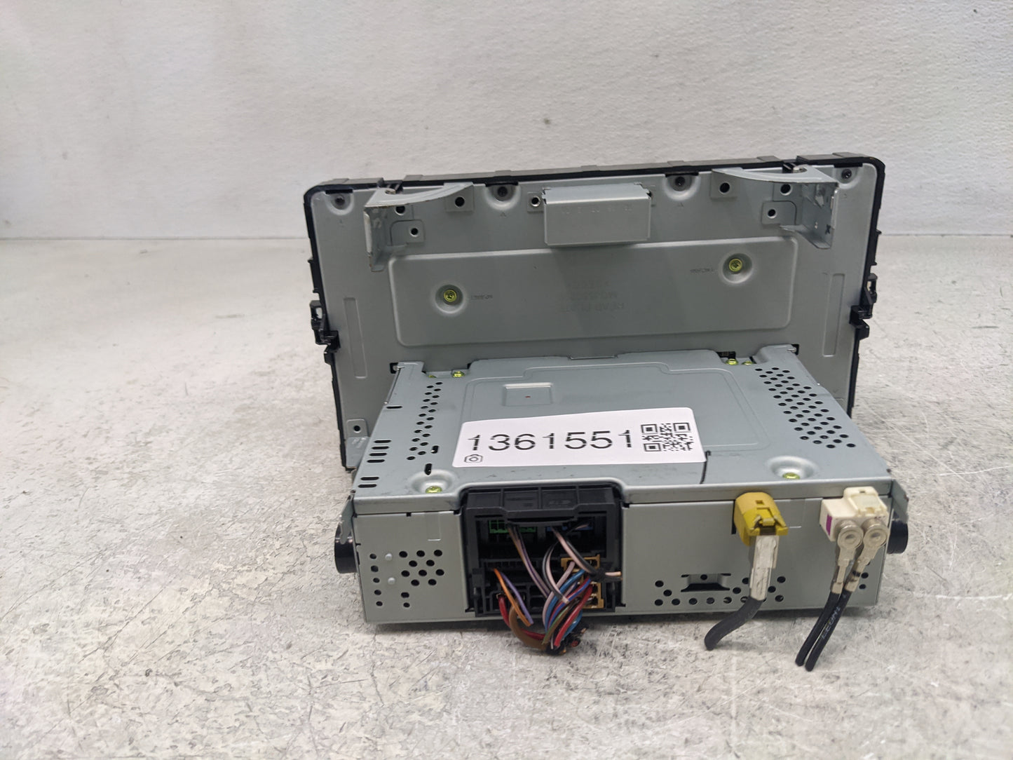 2019 Volkswagen Jetta Radio AM FM Cd Player Receiver Replacement P/N:17A 035 868 Fits OEM Used Auto Parts - Oemusedautoparts
