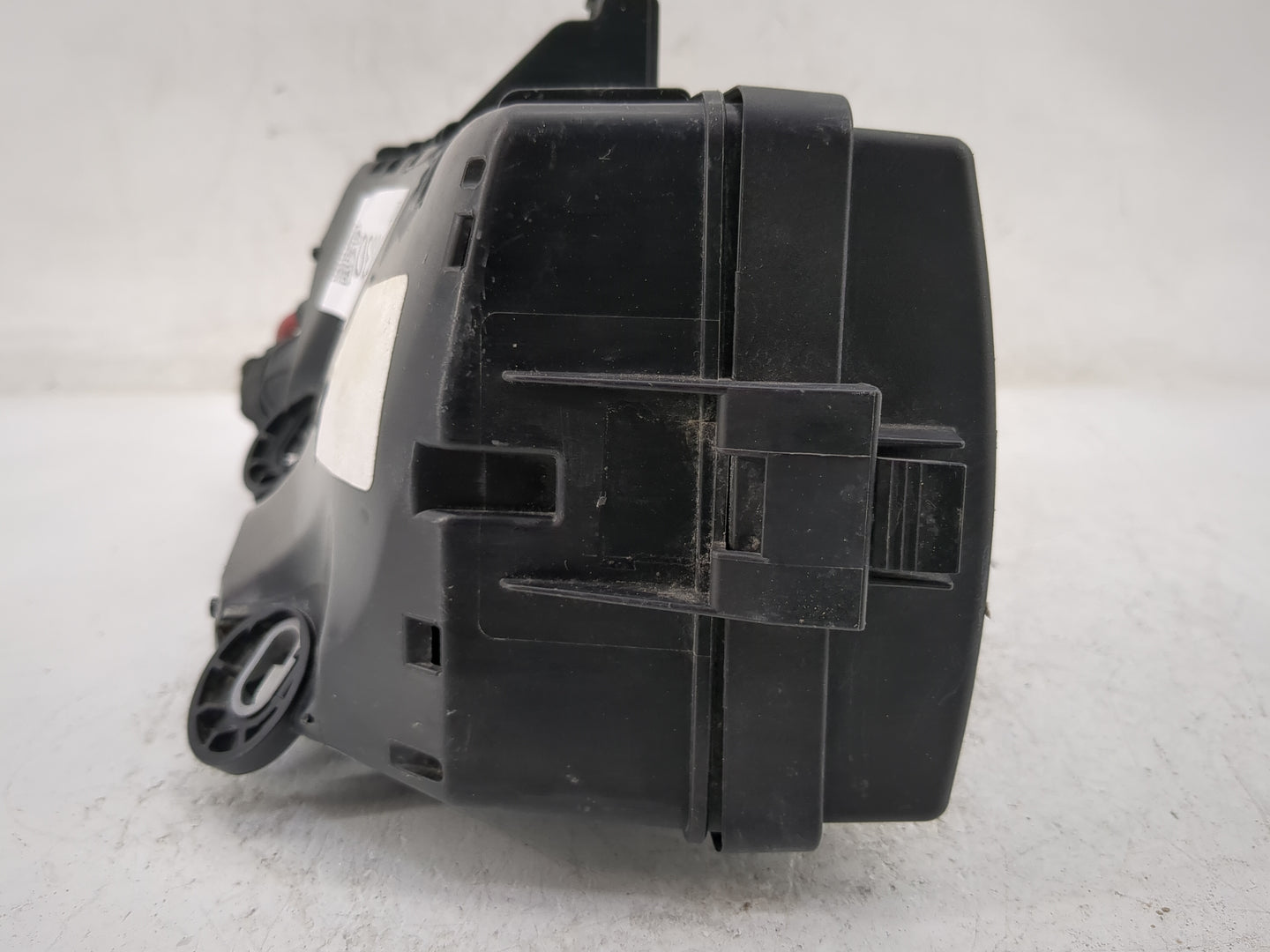 2019-2021 Volkswagen Jetta Fusebox Fuse Box Panel Relay Module Fits Fits 2019 2020 2021 OEM Used Auto Parts - Oemusedautopar