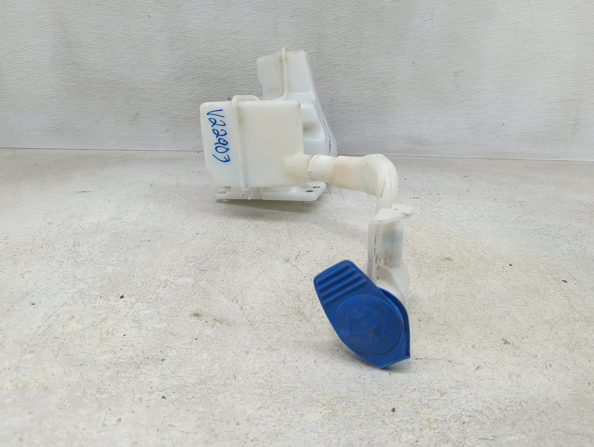 Volkswagen Jetta Radiator Coolant Overflow Expansion Tank Bottle 1393753 - Oemusedautoparts1.com