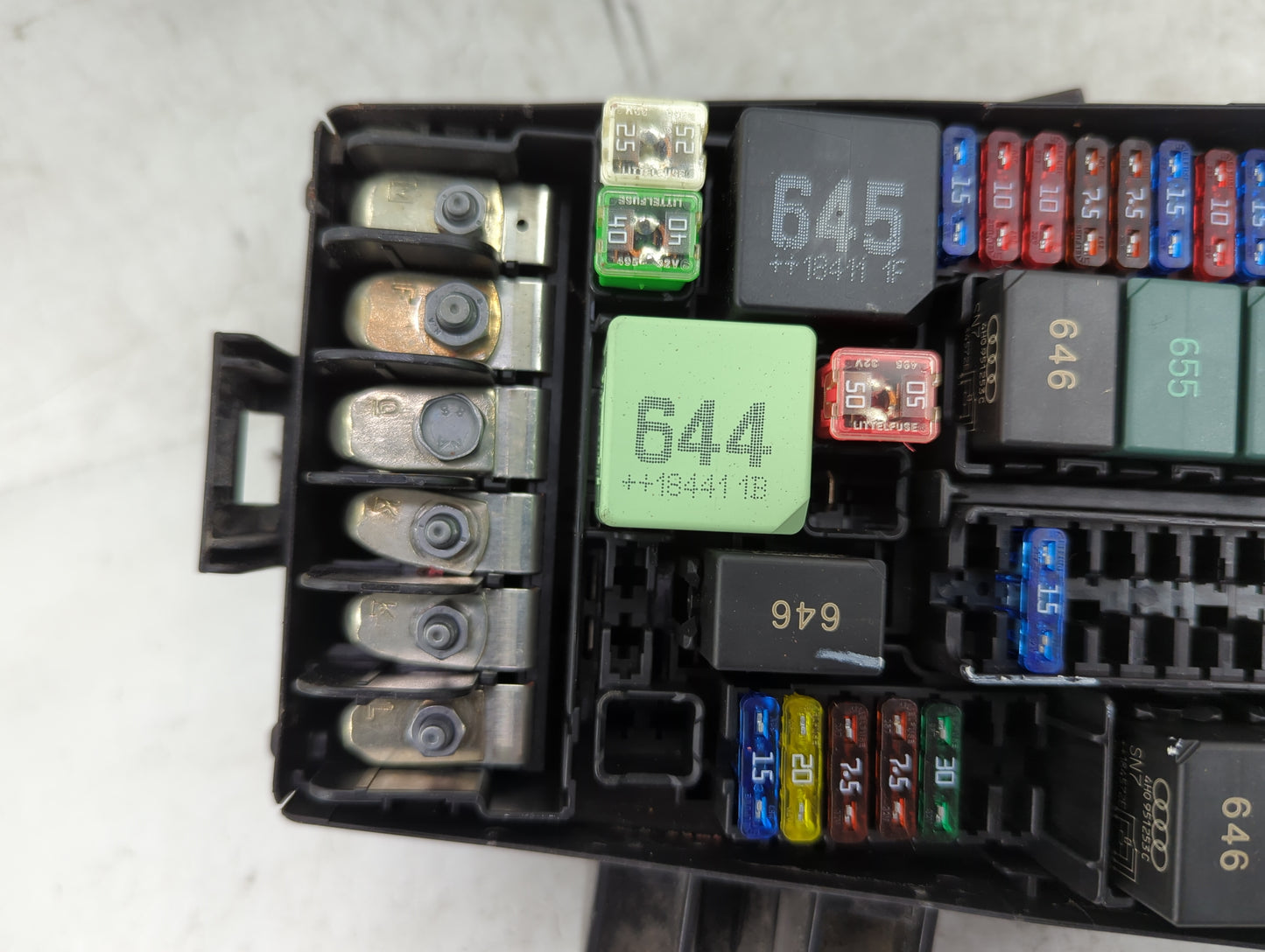 2019-2021 Volkswagen Jetta Fusebox Fuse Box Panel Relay Module P/N:5Q0 907 361 F Fits Fits 2019 2020 2021 OEM Used Auto Part