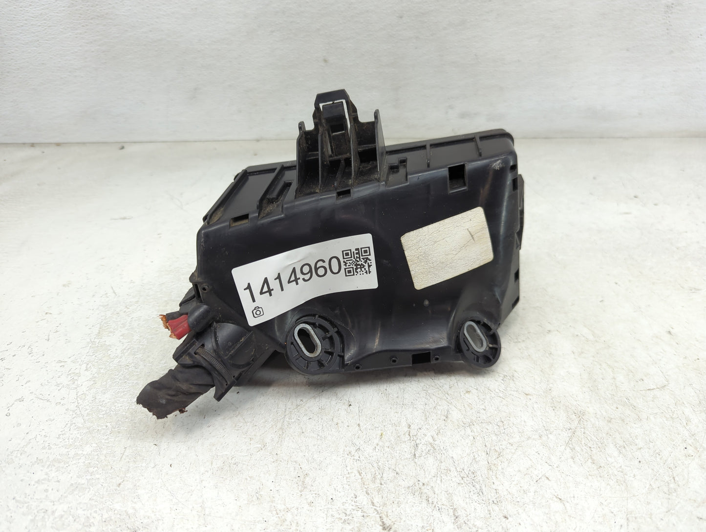2019-2021 Volkswagen Jetta Fusebox Fuse Box Panel Relay Module P/N:5Q0.937.132.B Fits Fits 2019 2020 2021 OEM Used Auto Part