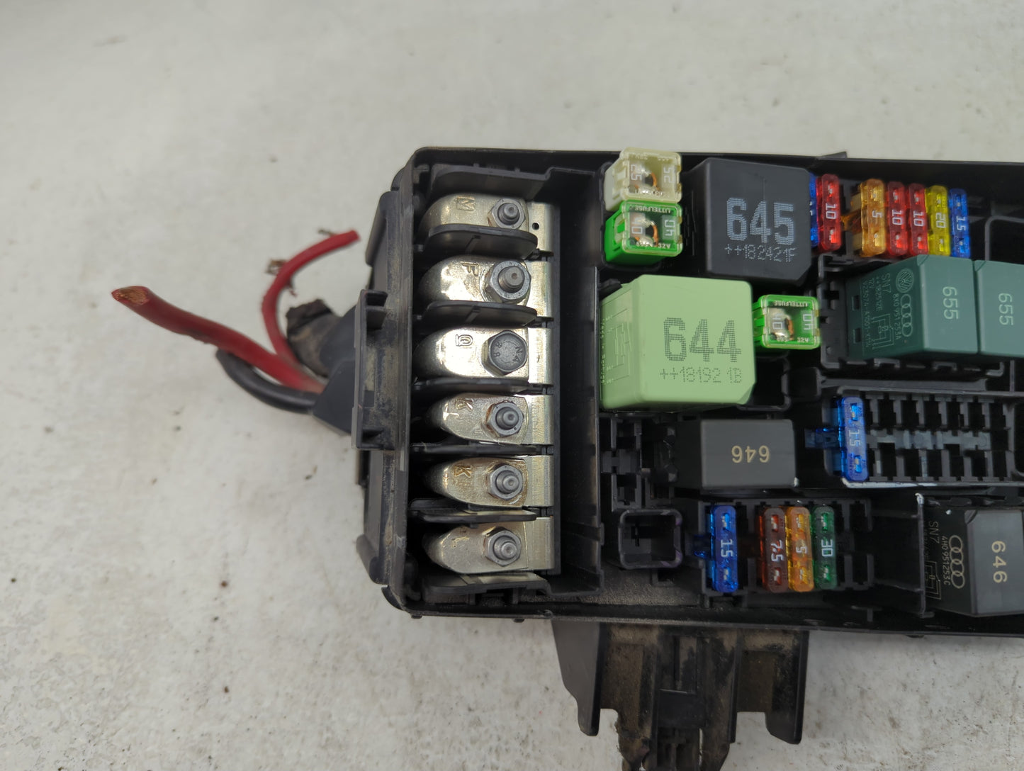 2019-2021 Volkswagen Jetta Fusebox Fuse Box Panel Relay Module P/N:5Q0 937 132 B Fits Fits 2019 2020 2021 OEM Used Auto Part