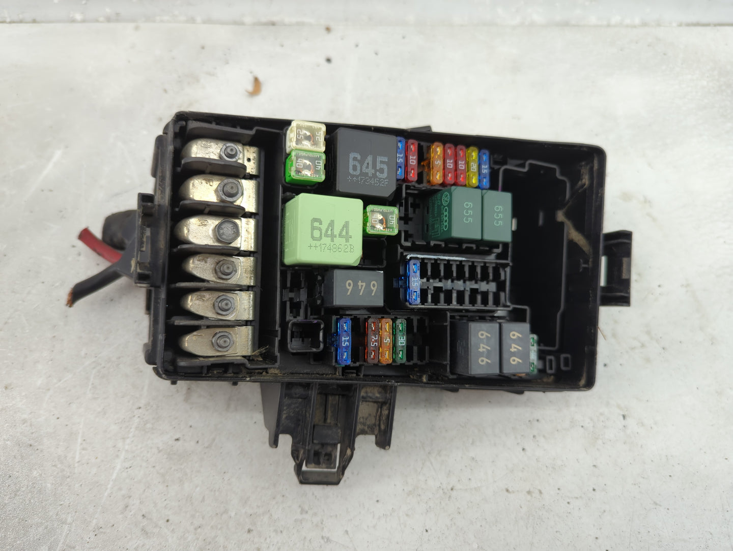 2019-2021 Volkswagen Jetta Fusebox Fuse Box Panel Relay Module Fits Fits 2019 2020 2021 OEM Used Auto Parts - Oemusedautopar
