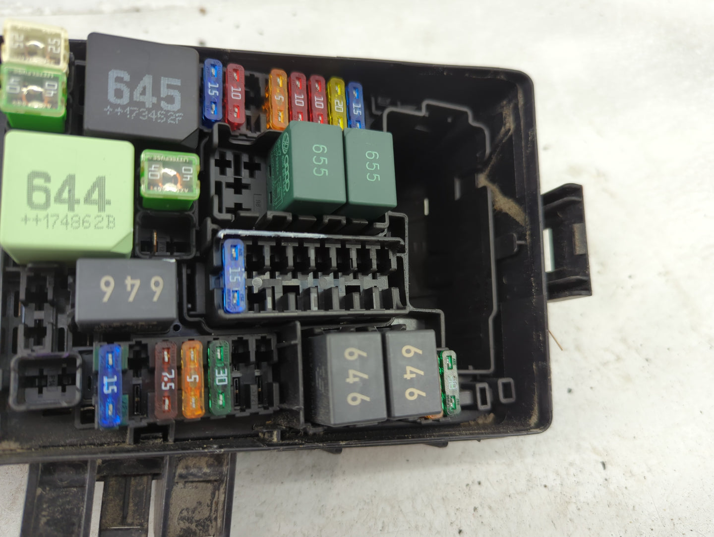 2019-2021 Volkswagen Jetta Fusebox Fuse Box Panel Relay Module Fits Fits 2019 2020 2021 OEM Used Auto Parts - Oemusedautopar