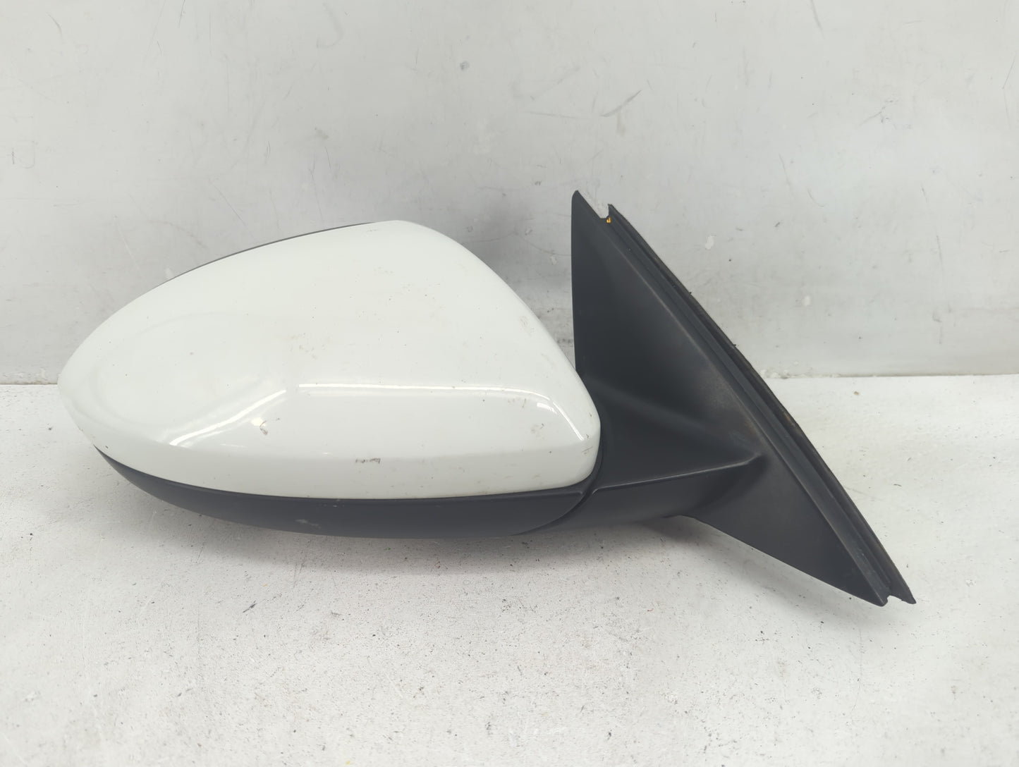 2019-2021 Volkswagen Jetta Passenger Side View Mirror - Right Door Mirror OEM Used - Oemusedautoparts1.com