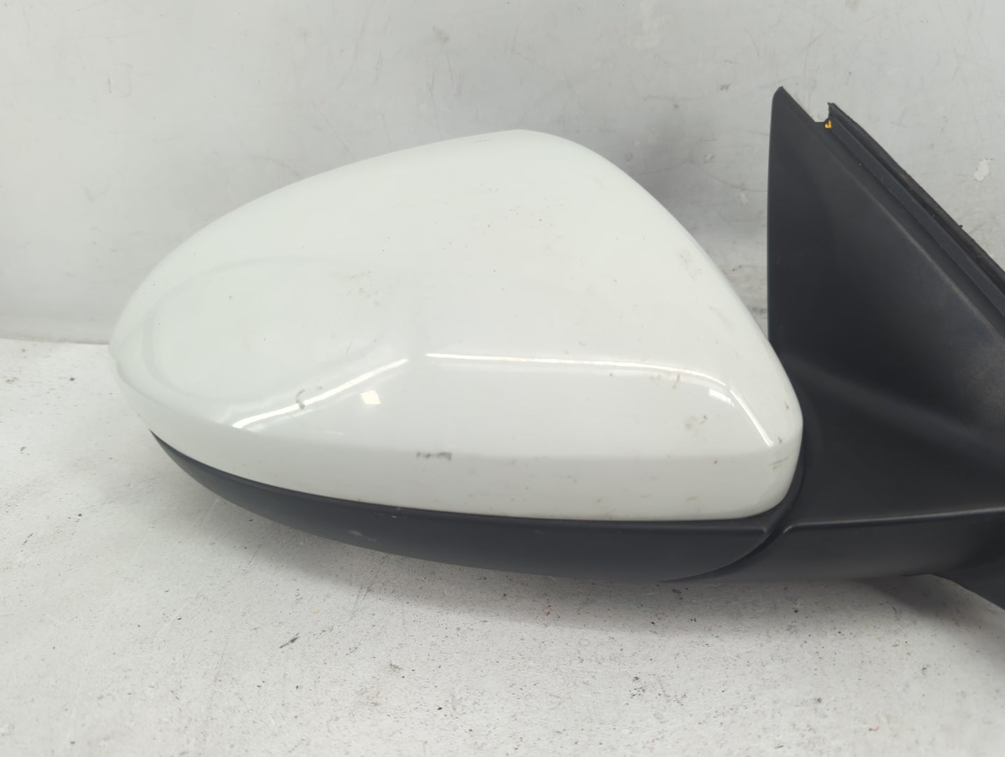 2019-2021 Volkswagen Jetta Passenger Side View Mirror - Right Door Mirror OEM Used - Oemusedautoparts1.com