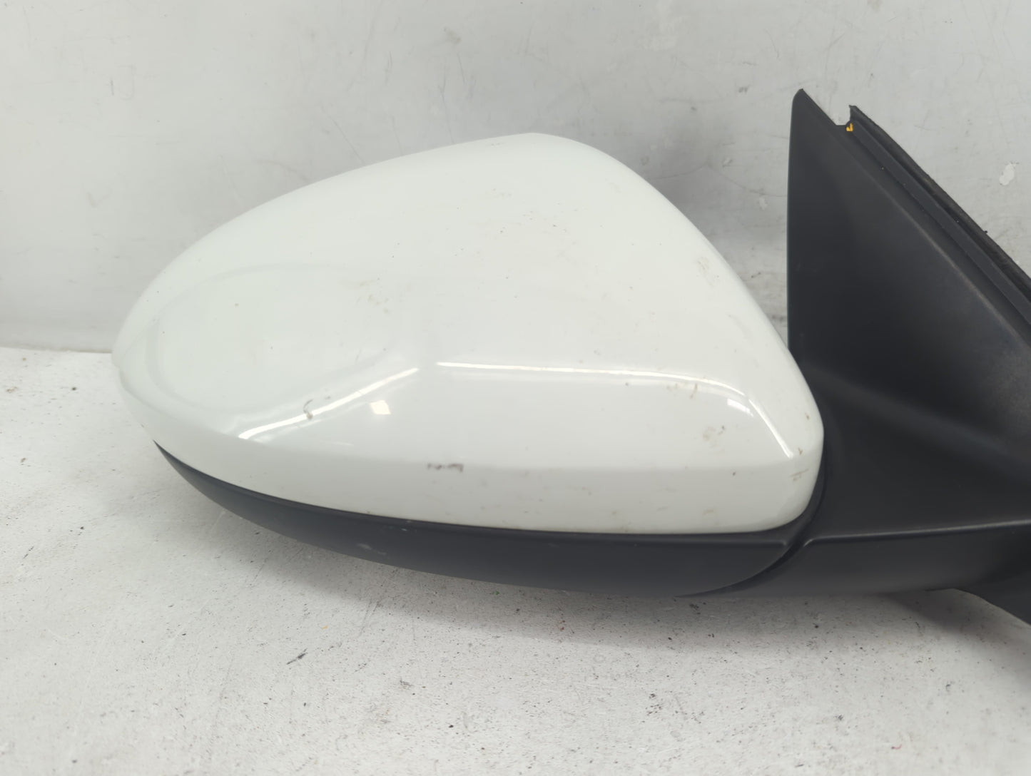 2019-2021 Volkswagen Jetta Passenger Side View Mirror - Right Door Mirror OEM Used - Oemusedautoparts1.com