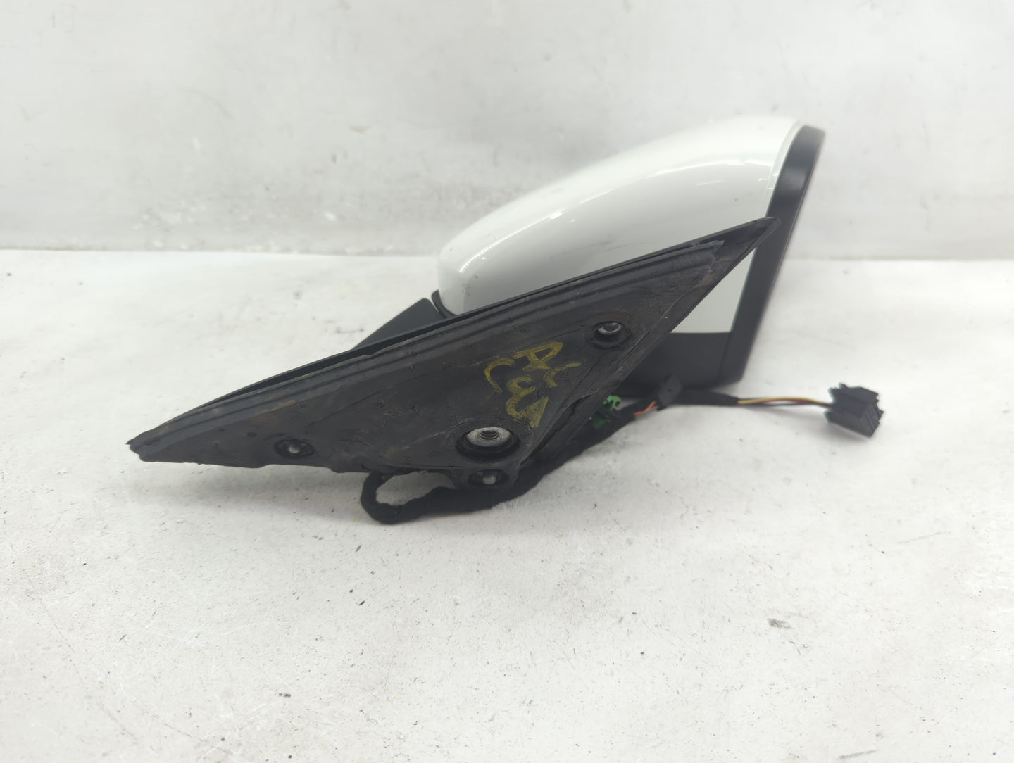2019-2021 Volkswagen Jetta Passenger Side View Mirror - Right Door Mirror OEM Used - Oemusedautoparts1.com