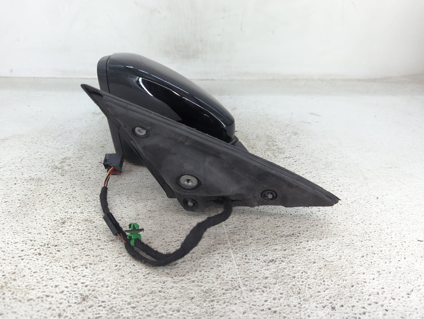 2019-2021 Volkswagen Jetta Driver Side View Mirror - Left Door Mirror OEM Used - Oemusedautoparts1.com