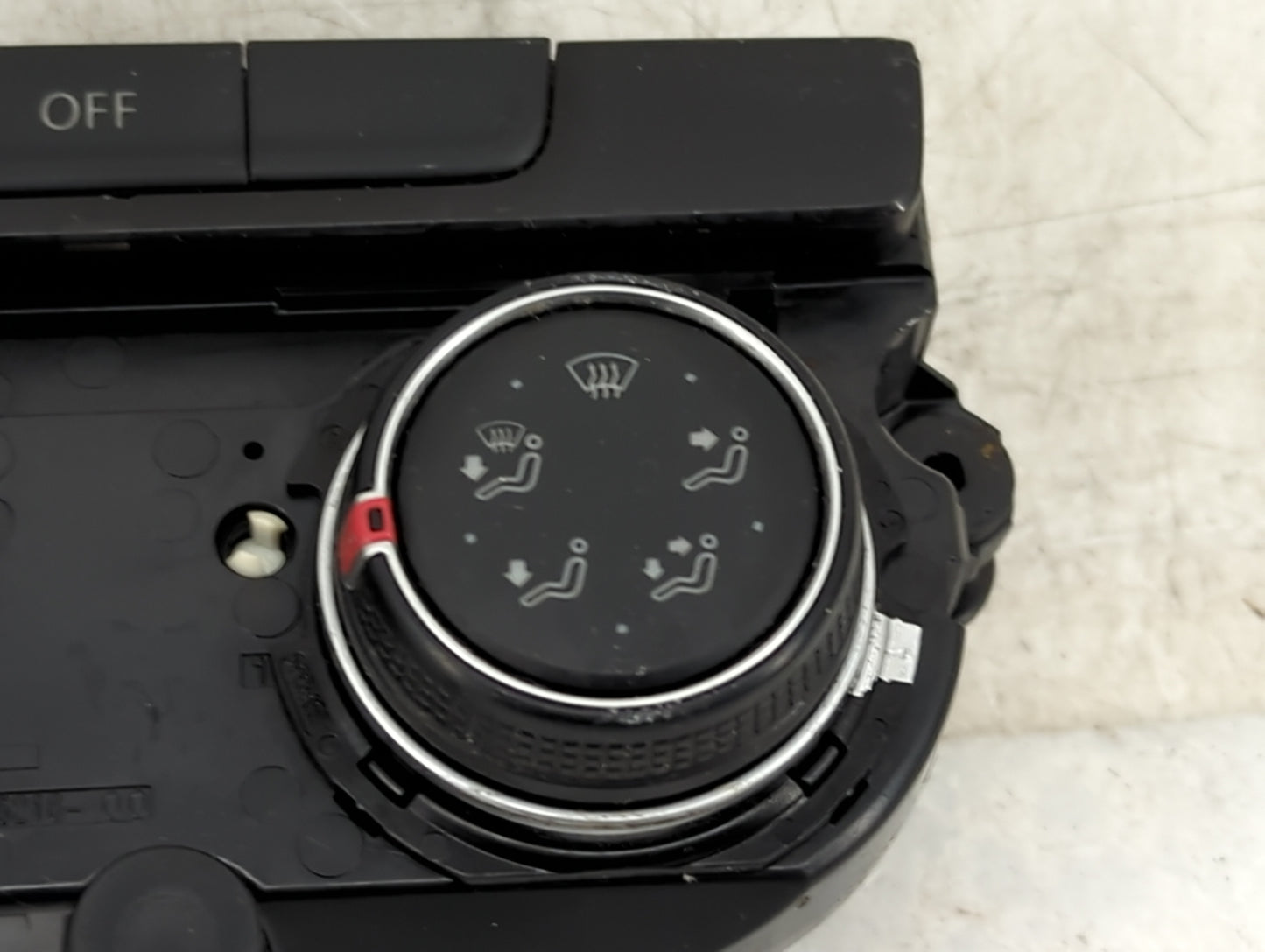 2019-2021 Volkswagen Jetta Climate Control Module Temperature AC/Heater Replacement Fits Fits 2019 2020 2021 OEM Used Auto P