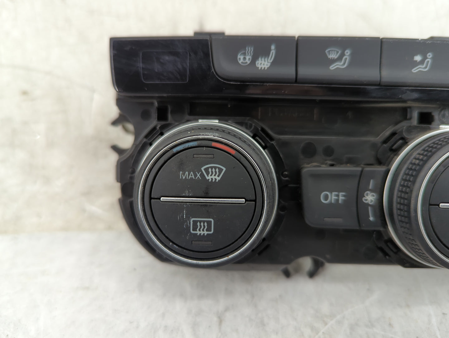 2019-2021 Volkswagen Jetta Climate Control Module Temperature AC/Heater Replacement P/N:5GM907044Q Fits Fits 2019 2020 2021 