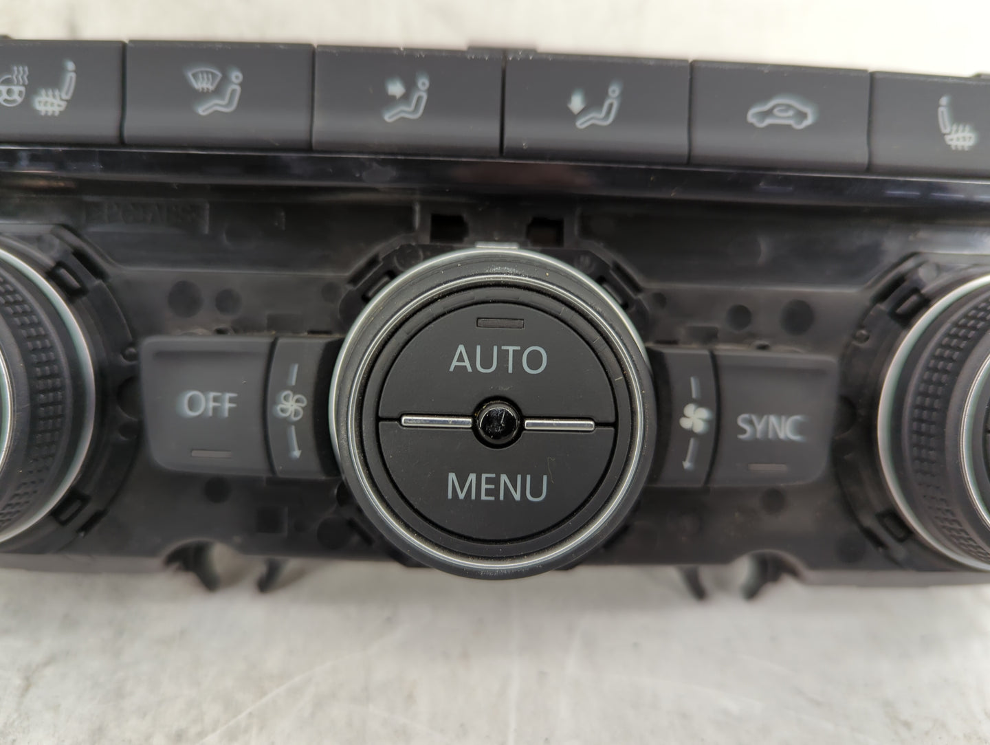 2019-2021 Volkswagen Jetta Climate Control Module Temperature AC/Heater Replacement P/N:5GM907044Q Fits Fits 2019 2020 2021 