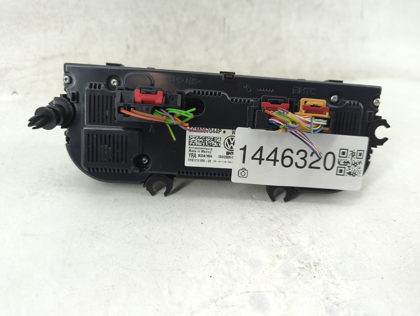 2019-2020 Volkswagen Jetta Climate Control Module Temperature AC/Heater Replacement P/N:5GM907044P 5HB013650-26 Fits OEM Use