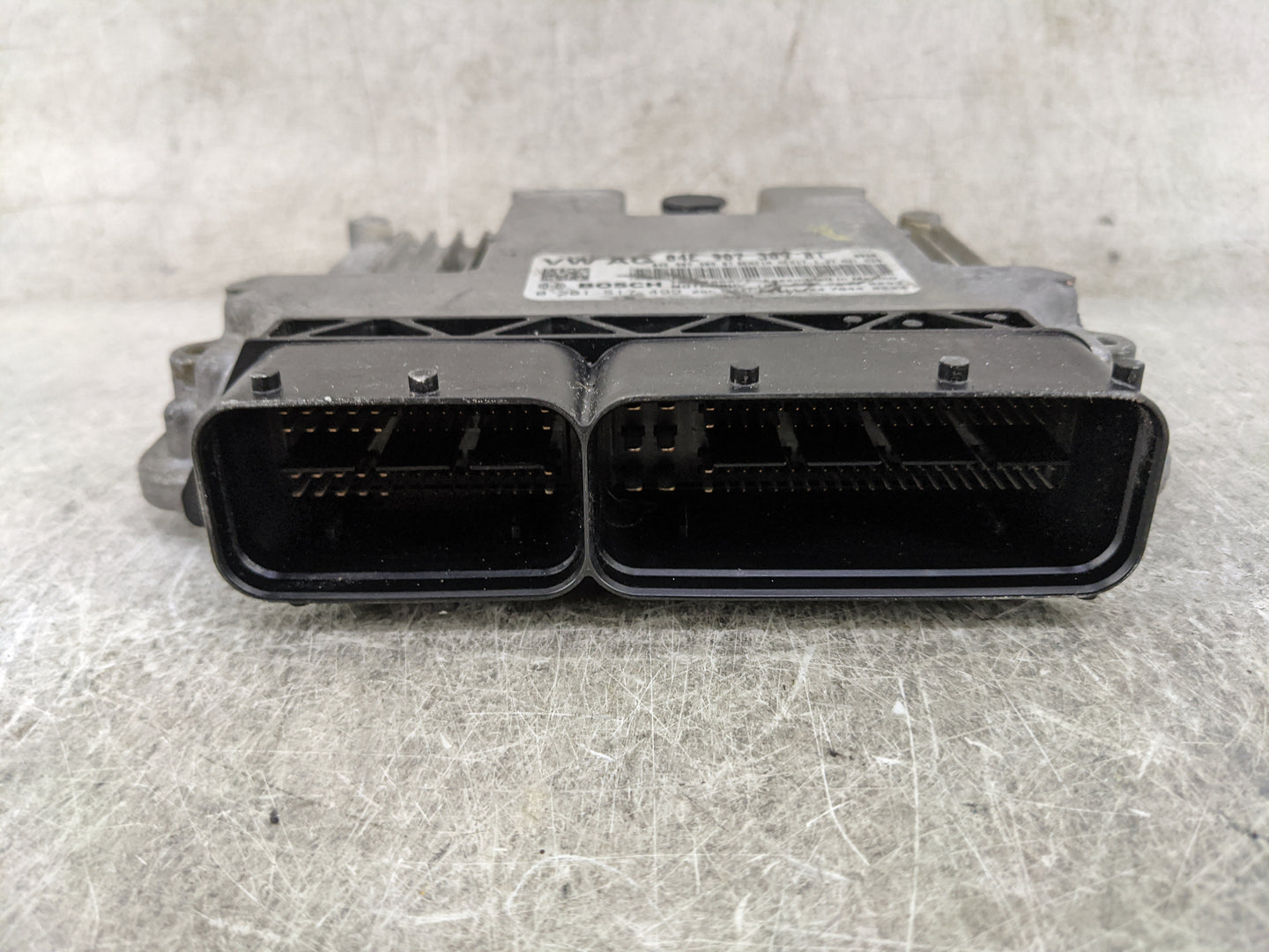 2019 Volkswagen Jetta PCM Engine Control Computer ECU ECM PCU OEM P/N:04E907309BT 0261S17499 Fits OEM Used Auto Parts - Oemu