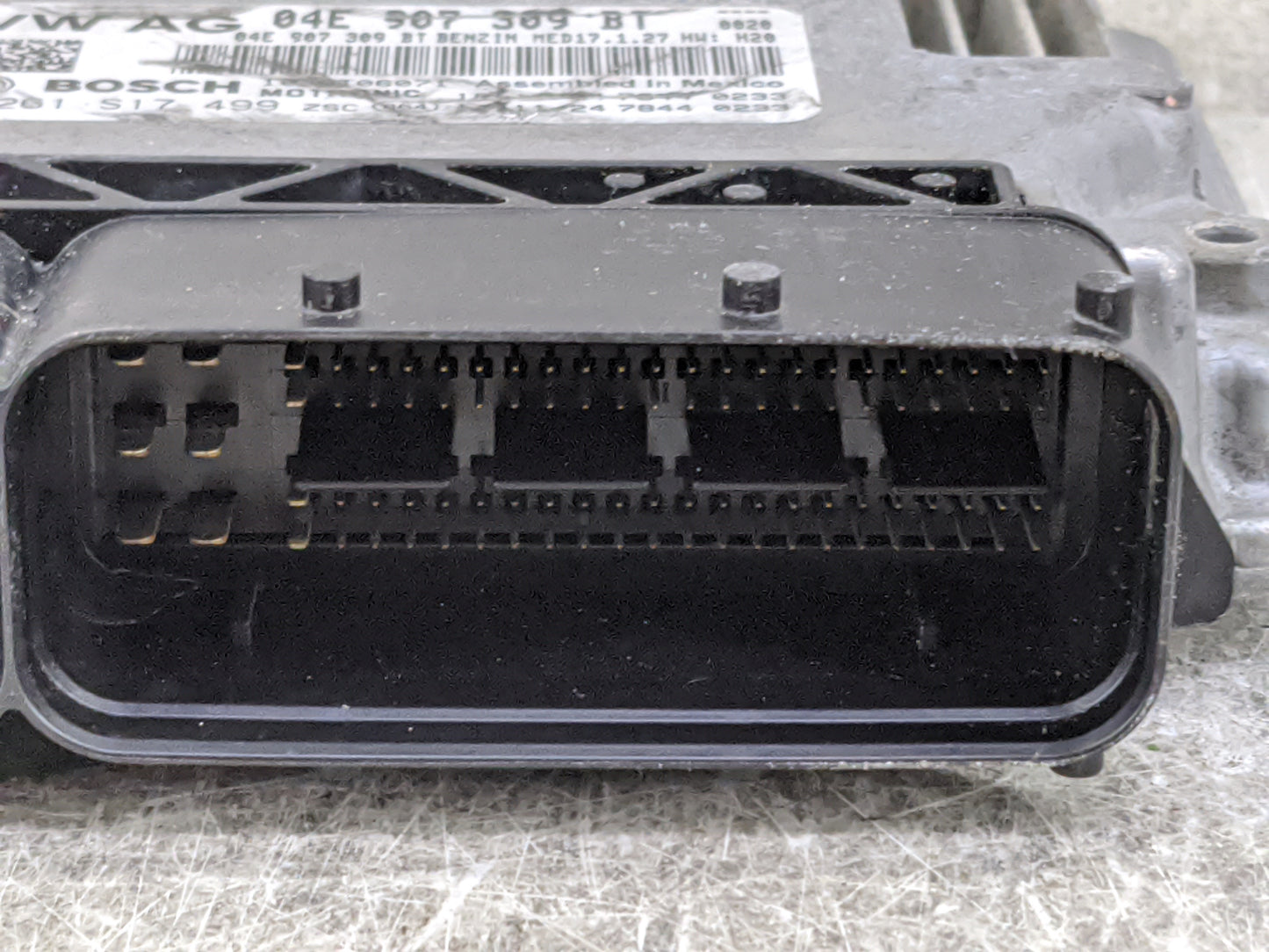 2019 Volkswagen Jetta PCM Engine Control Computer ECU ECM PCU OEM P/N:04E907309BT 0261S17499 Fits OEM Used Auto Parts - Oemu