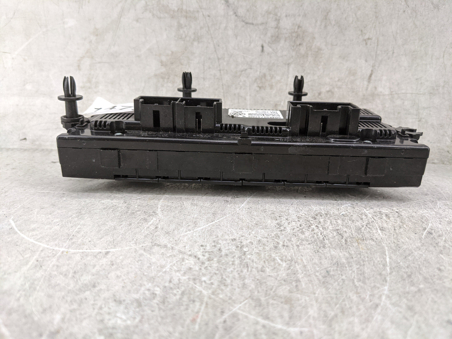 2019-2021 Volkswagen Jetta Climate Control Module Temperature AC/Heater Replacement P/N:5GM907426H 5HB013651-16 Fits OEM Use