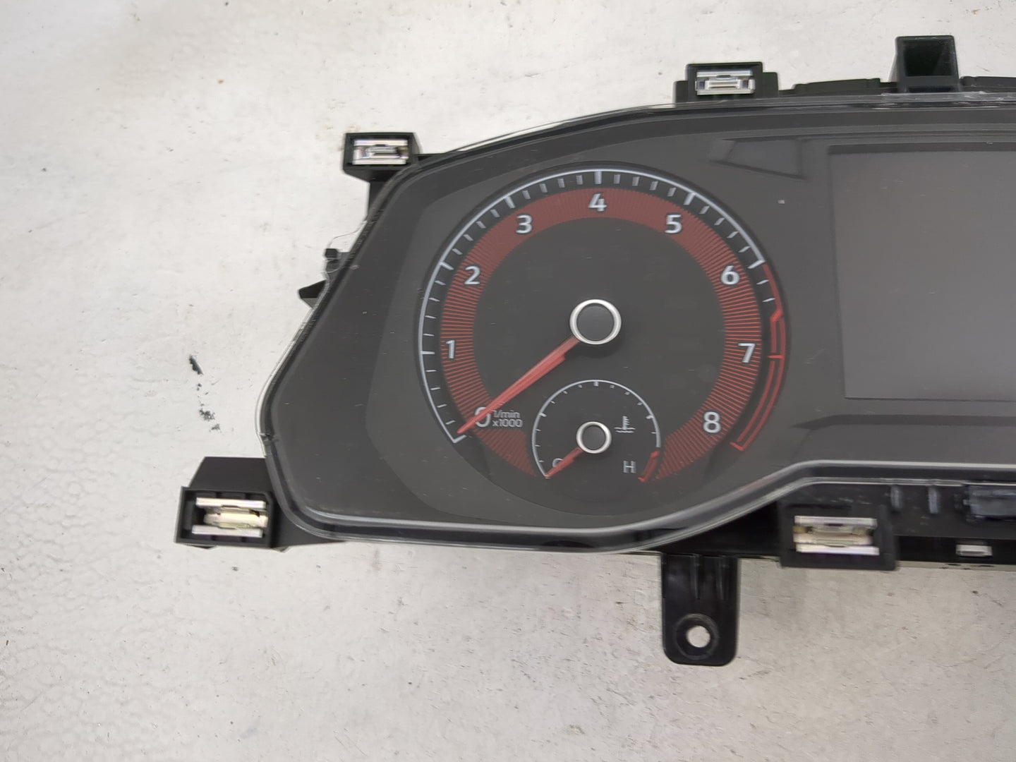 2019-2020 Volkswagen Jetta Instrument Cluster Speedometer Gauges P/N:17A920840 17A_160 Miles: Fits Fits 2019 2020 OEM Used A