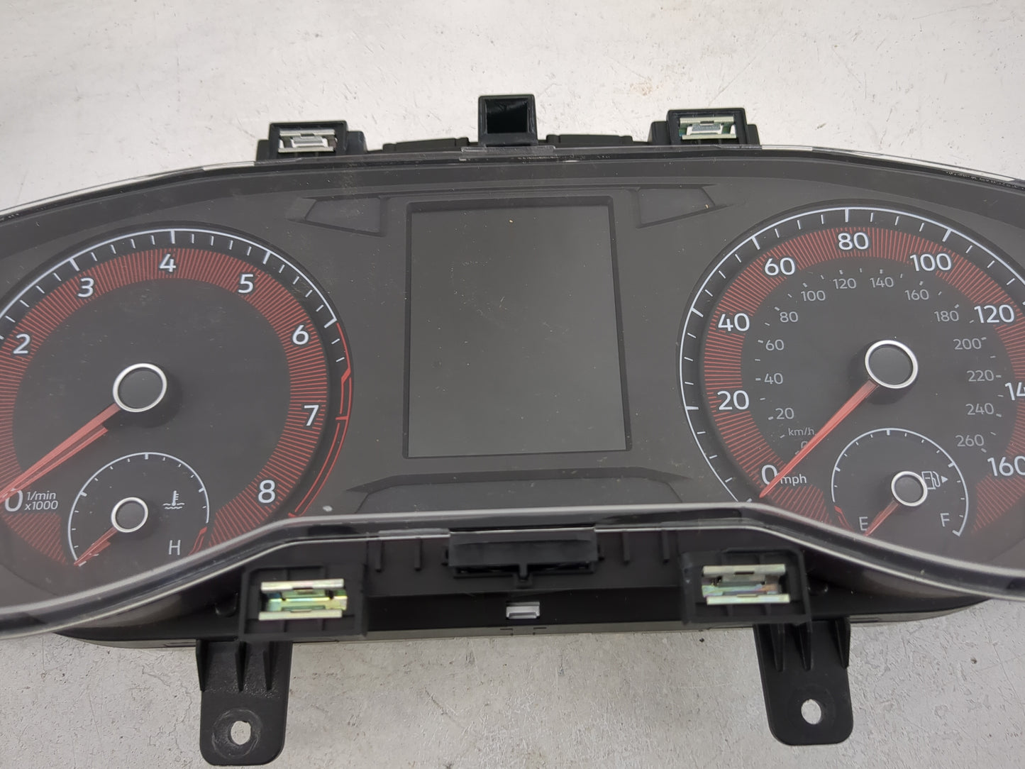 2019-2020 Volkswagen Jetta Instrument Cluster Speedometer Gauges P/N:17A920840A GEKOWFS2 Miles: Fits Fits 2019 2020 OEM Used