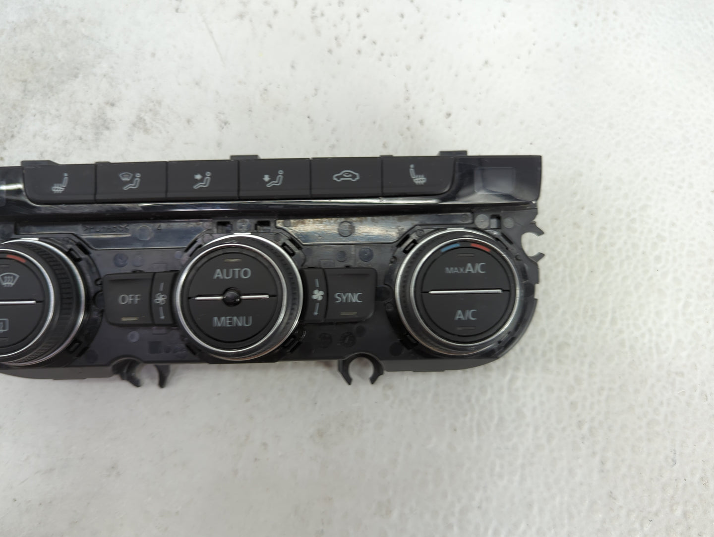 2019-2020 Volkswagen Jetta Climate Control Module Temperature AC/Heater Replacement P/N:5GM907044M 5HB013650-21 Fits OEM Use