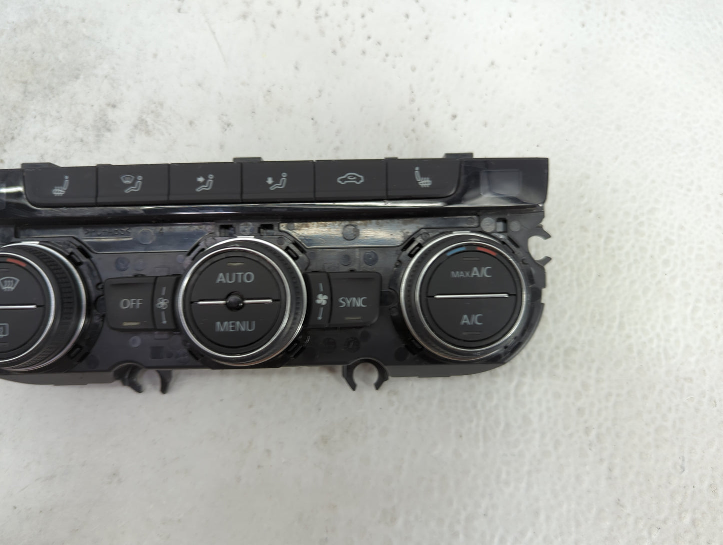 2019-2020 Volkswagen Jetta Climate Control Module Temperature AC/Heater Replacement P/N:5GM907044M 5HB013650-21 Fits OEM Use