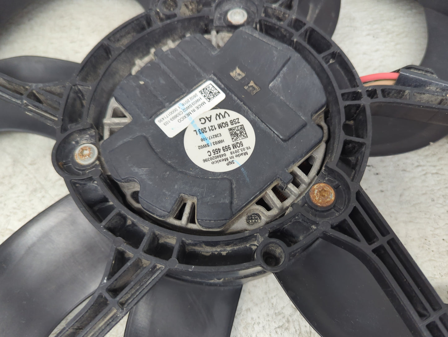2019-2020 Volkswagen Jetta Electric Radiator Cooling Fan Motor Assembly P/N:5QM121203L 5QM959455C Fits Fits 2018 2019 2020 O