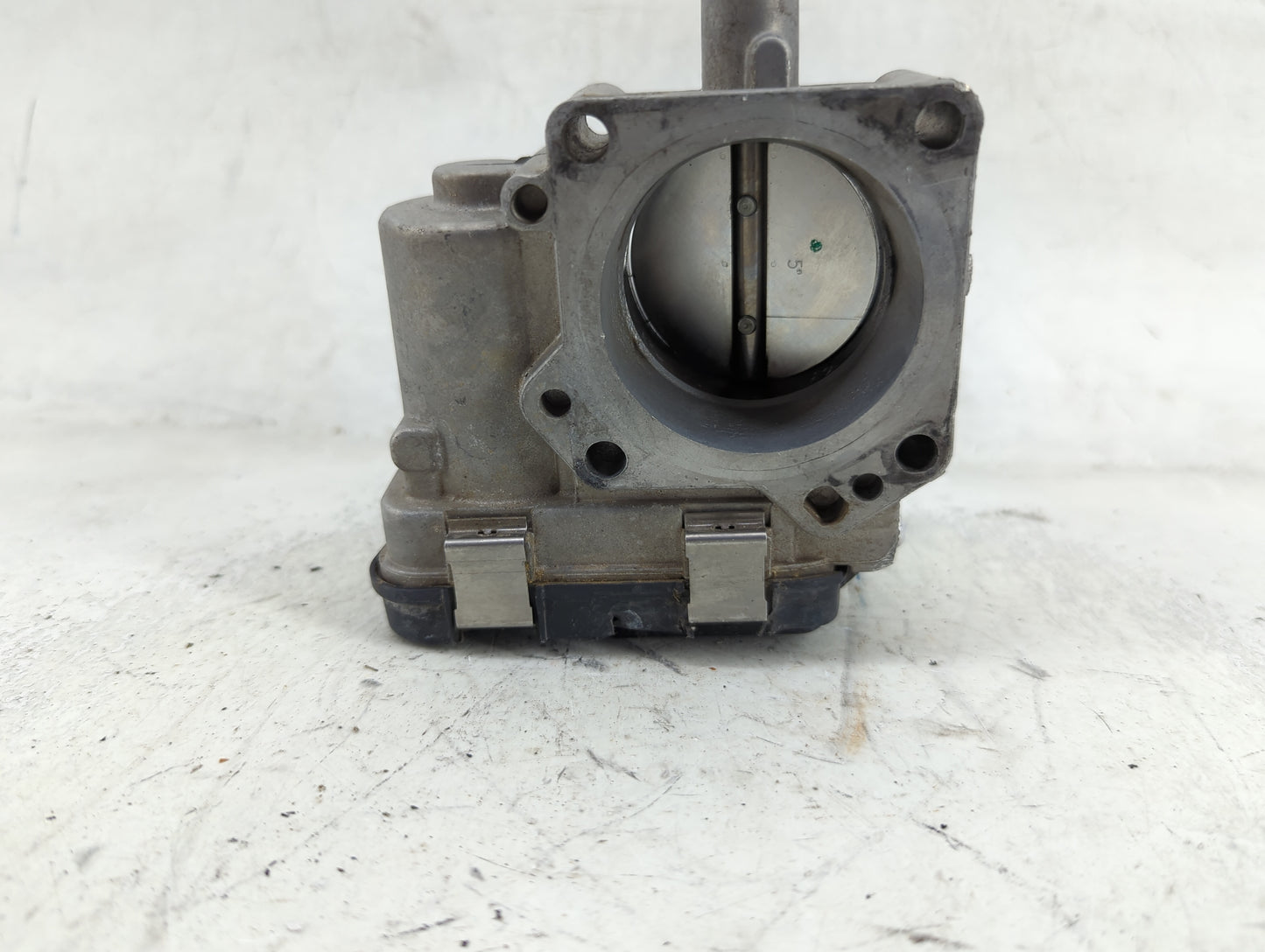2019-2021 Volkswagen Jetta Throttle Body P/N:03F133062C 2377 055951 B2 Fits Fits 2016 2017 2018 2019 2020 2021 OEM Used Auto
