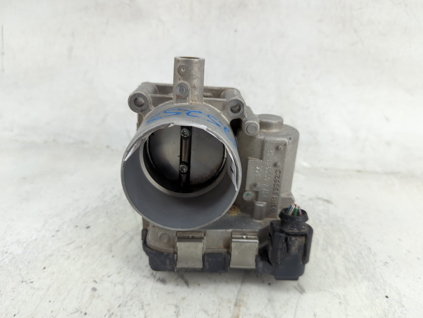 2019-2021 Volkswagen Jetta Throttle Body P/N:03F133062C 2377 055951 B2 Fits Fits 2016 2017 2018 2019 2020 2021 OEM Used Auto