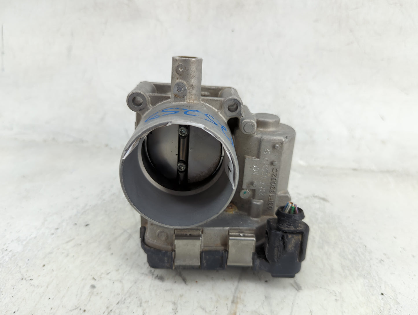 2019-2021 Volkswagen Jetta Throttle Body P/N:03F133062C 2377 055951 B2 Fits Fits 2016 2017 2018 2019 2020 2021 OEM Used Auto