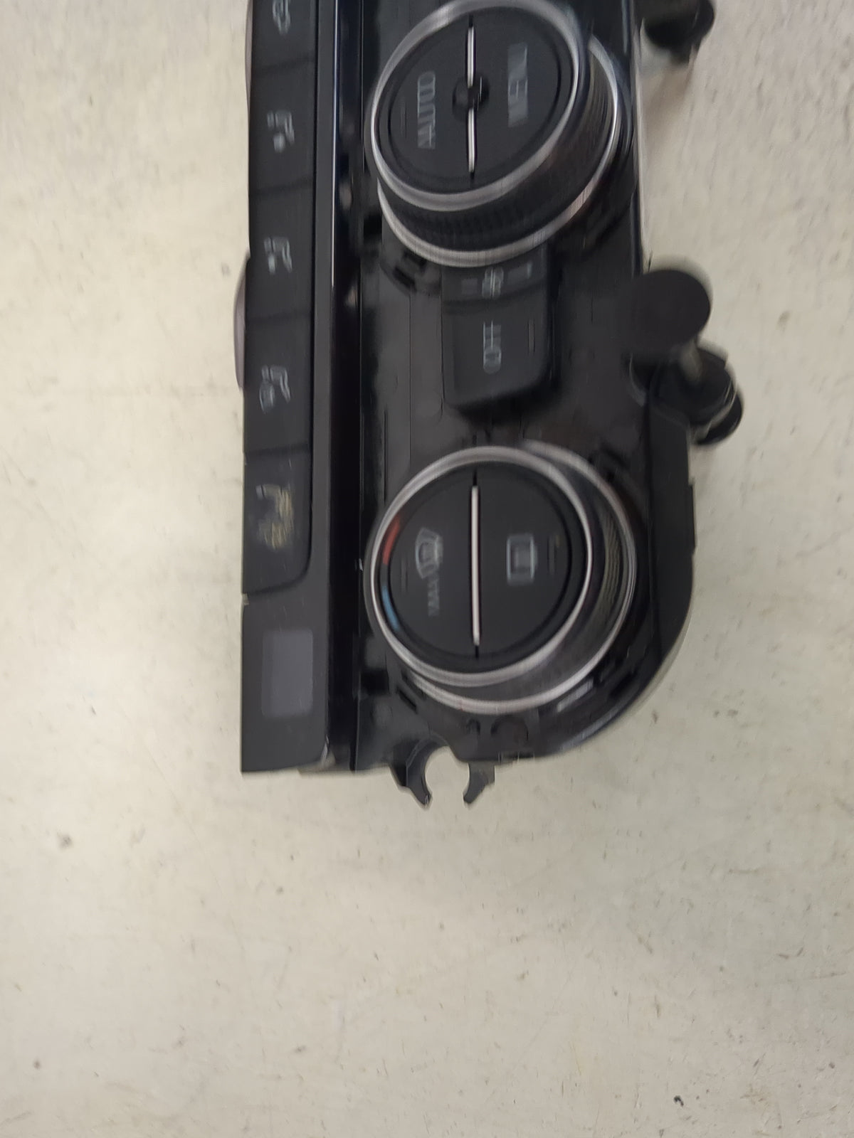 2019-2020 Volkswagen Jetta Climate Control Module Temperature AC/Heater Replacement P/N:5GM907044H 5HB01365022 Fits Fits 201