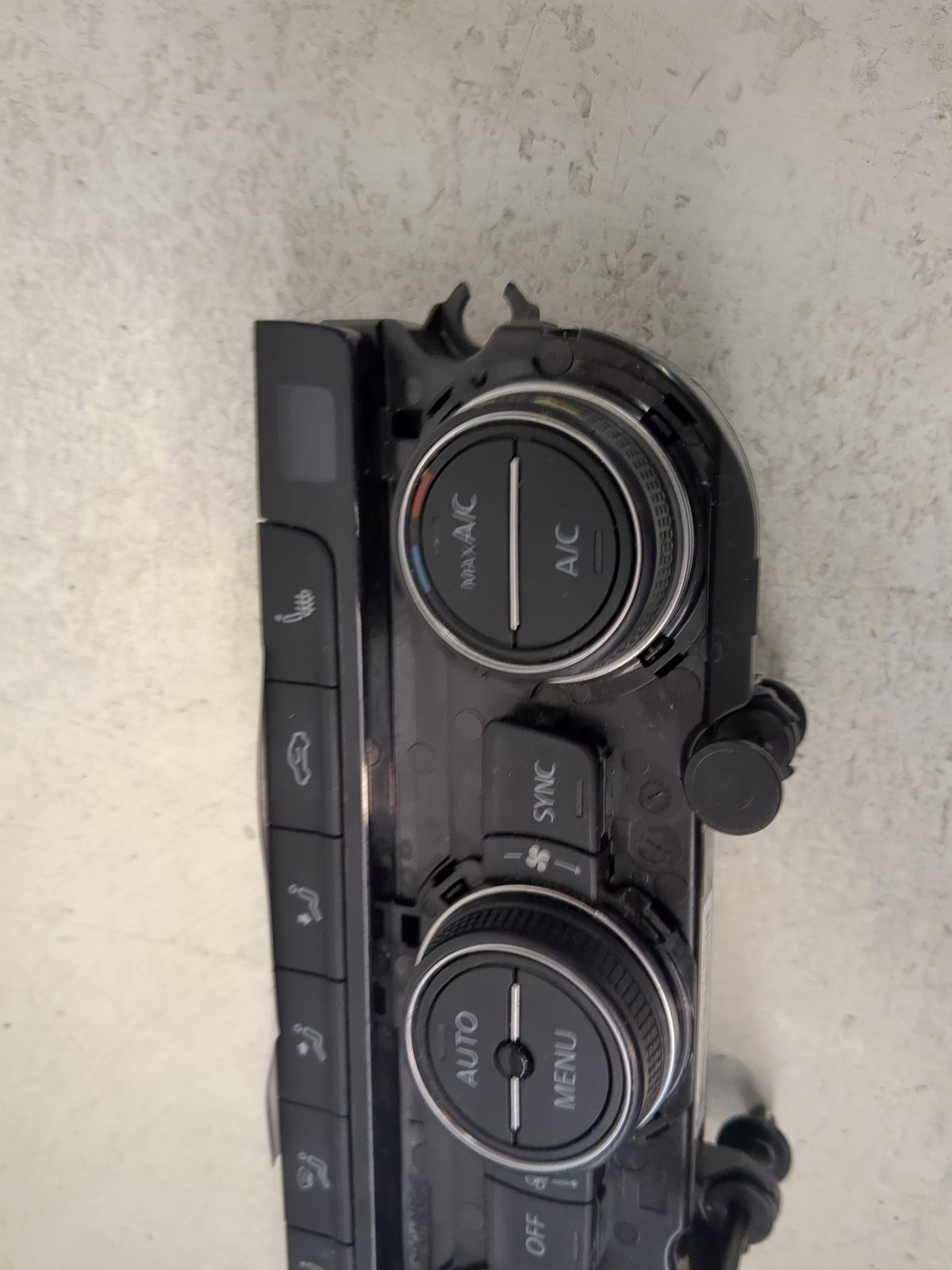 2019-2020 Volkswagen Jetta Climate Control Module Temperature AC/Heater Replacement P/N:5GM907044H 5HB01365022 Fits Fits 201