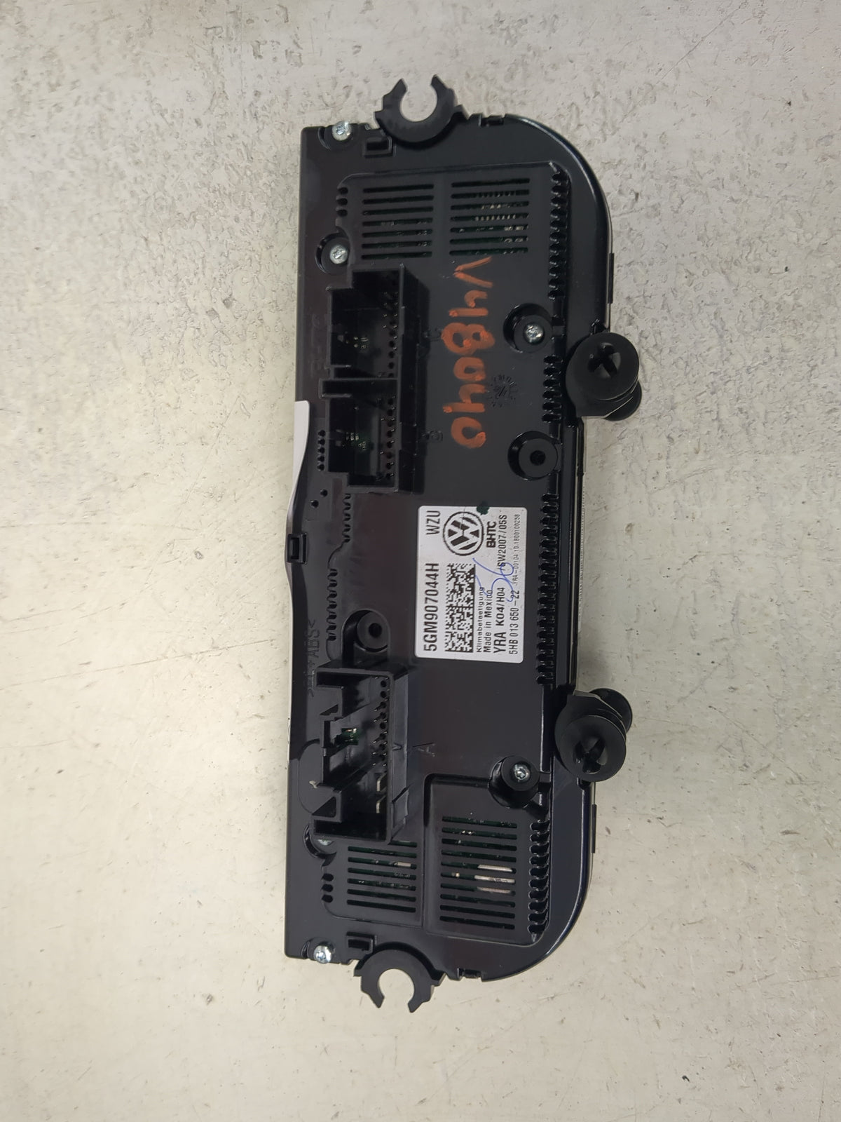 2019-2020 Volkswagen Jetta Climate Control Module Temperature AC/Heater Replacement P/N:5GM907044H 5HB01365022 Fits Fits 201