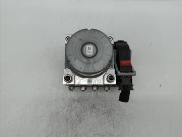 2019 Volkswagen Jetta ABS Pump Control Module Replacement P/N:5Q0 614 517 EB 5Q0 614 517 DG, 5Q0 614 517 DN, 5Q0 614 517 CT Fits OEM Used Auto Parts