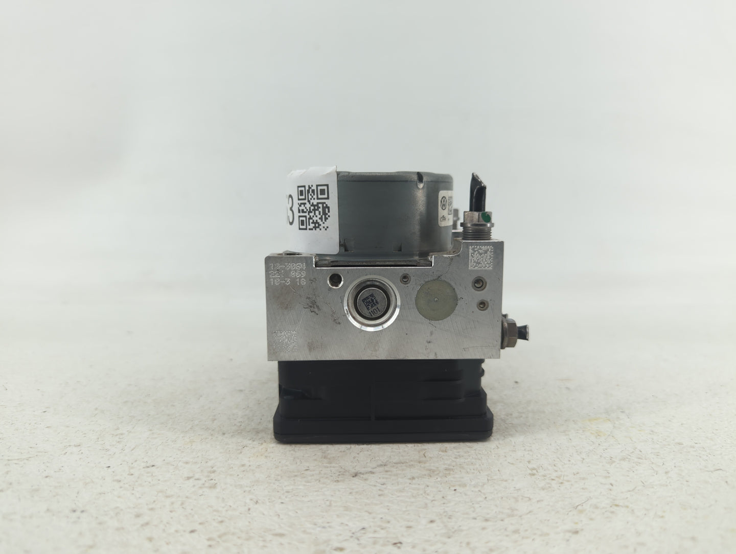 2019 Volkswagen Jetta ABS Pump Control Module Replacement P/N:5Q0 614 517 EB 5Q0 614 517 DG, 5Q0 614 517 DN, 5Q0 614 517 CT 