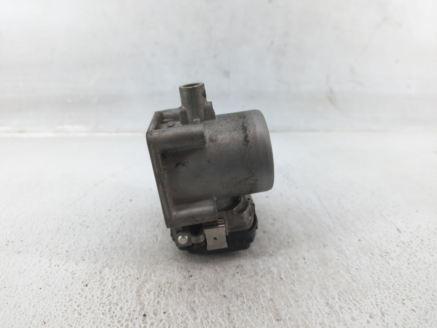 2019-2021 Volkswagen Jetta Throttle Body Fits Fits 2016 2017 2018 2019 2020 2021 OEM Used Auto Parts - Oemusedautoparts1.com