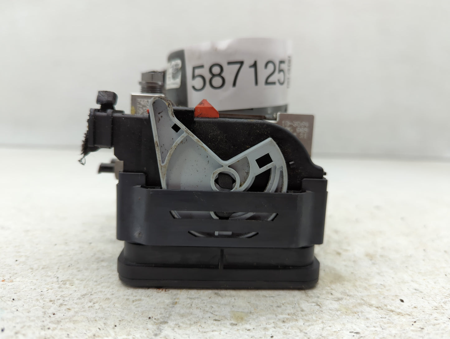 2019 Volkswagen Jetta ABS Pump Control Module Replacement P/N:5Q0 614 517 EB Fits OEM Used Auto Parts - Oemusedautoparts1.co