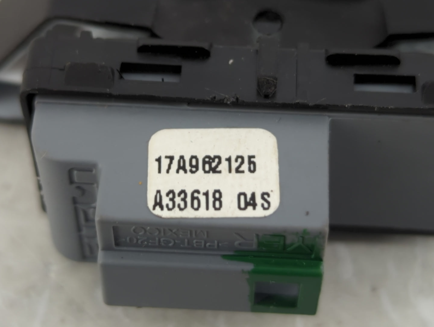 2019-2021 Volkswagen Jetta Master Power Window Switch Replacement Driver Side Left P/N:A33618 04S 17A962125 Fits OEM Used Au