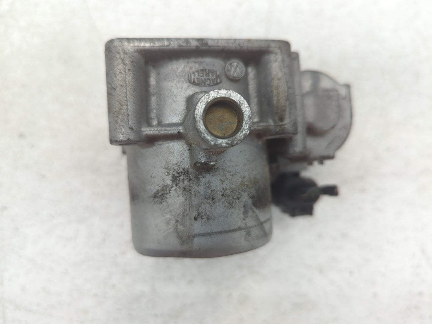 2019-2021 Volkswagen Jetta Throttle Body P/N:03F13306 C Fits Fits 2016 2017 2018 2019 2020 2021 OEM Used Auto Parts - Oemuse