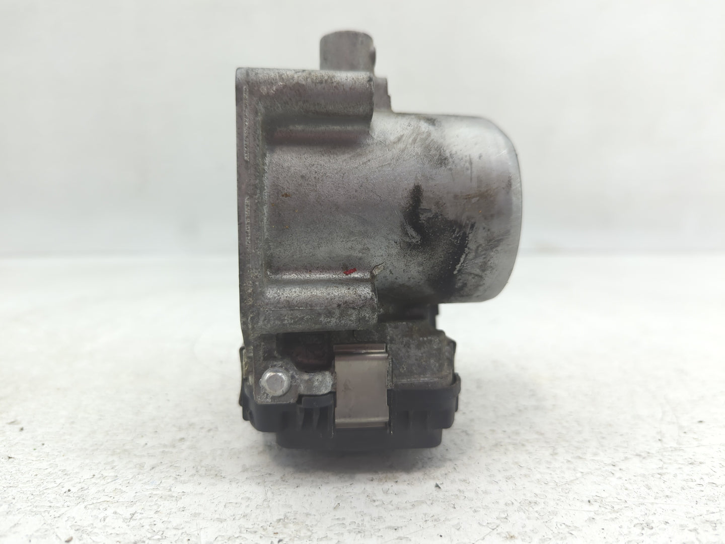 2019-2021 Volkswagen Jetta Throttle Body P/N:03F13306 C Fits Fits 2016 2017 2018 2019 2020 2021 OEM Used Auto Parts - Oemuse
